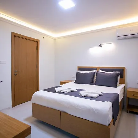 Blau Gruen Aparthotel 4*