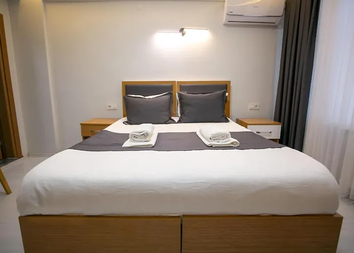 Blau Grün Apartahotel 4*